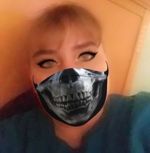 Meet your Posher, April